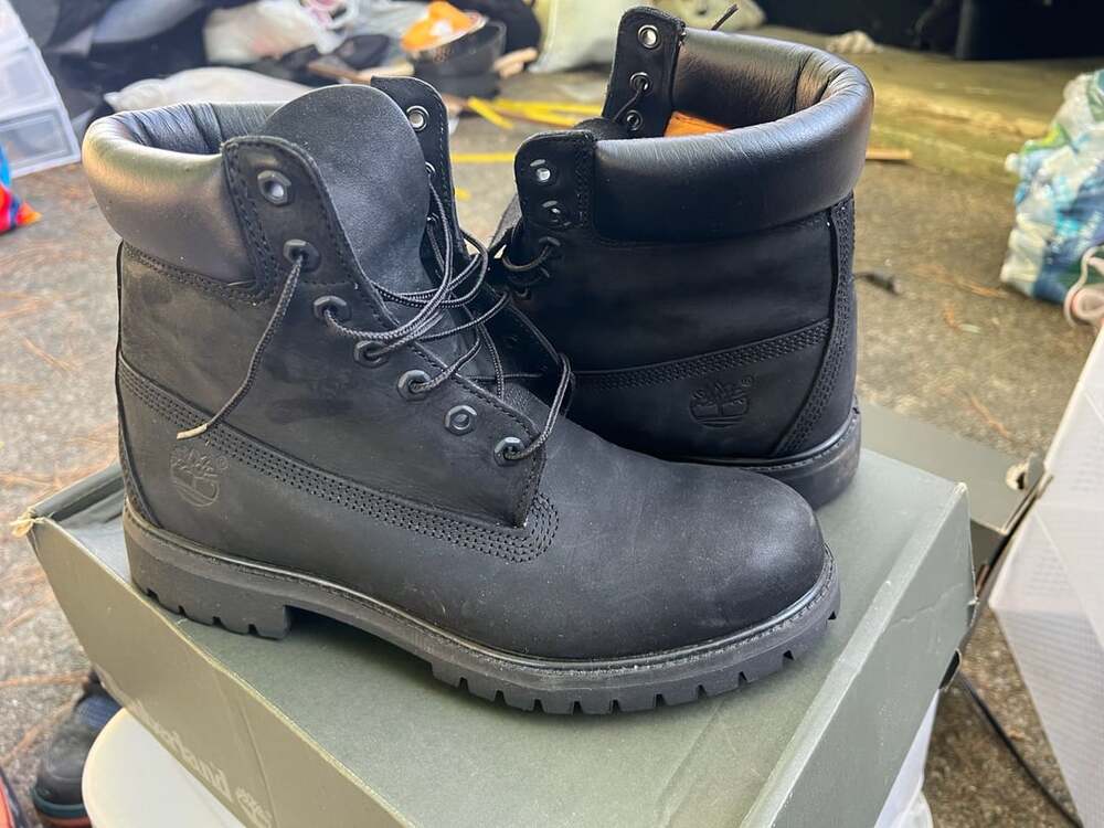 Timberland Premium 6-Inch Waterproof Boot Size 10 Black Nubuck